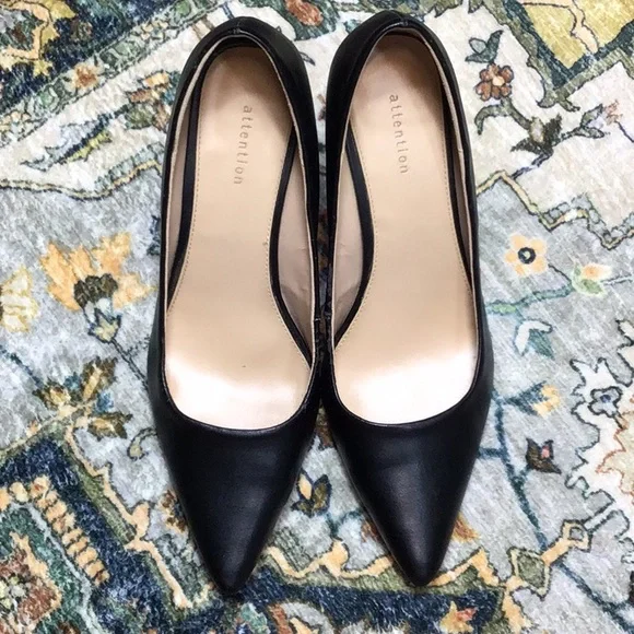 Attention ‘Tyanna’ Black Faux Leather Point Toe Stacked Heel Pumps - Picture 10 of 10